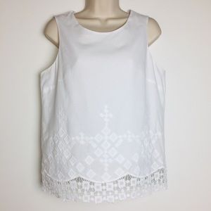 Banana Republic Eyelet Trim Shell Top A062